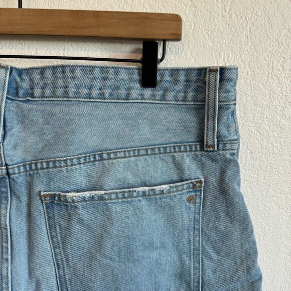 Madewell Mid-Rise Frayed Raw Hem Relaxed Denim Shorts Dunwoody Wash Blue 33 - Picture 8 of 11